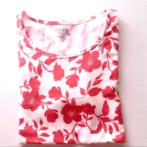 White and Orange T-Shirt NWT Women Size XL.